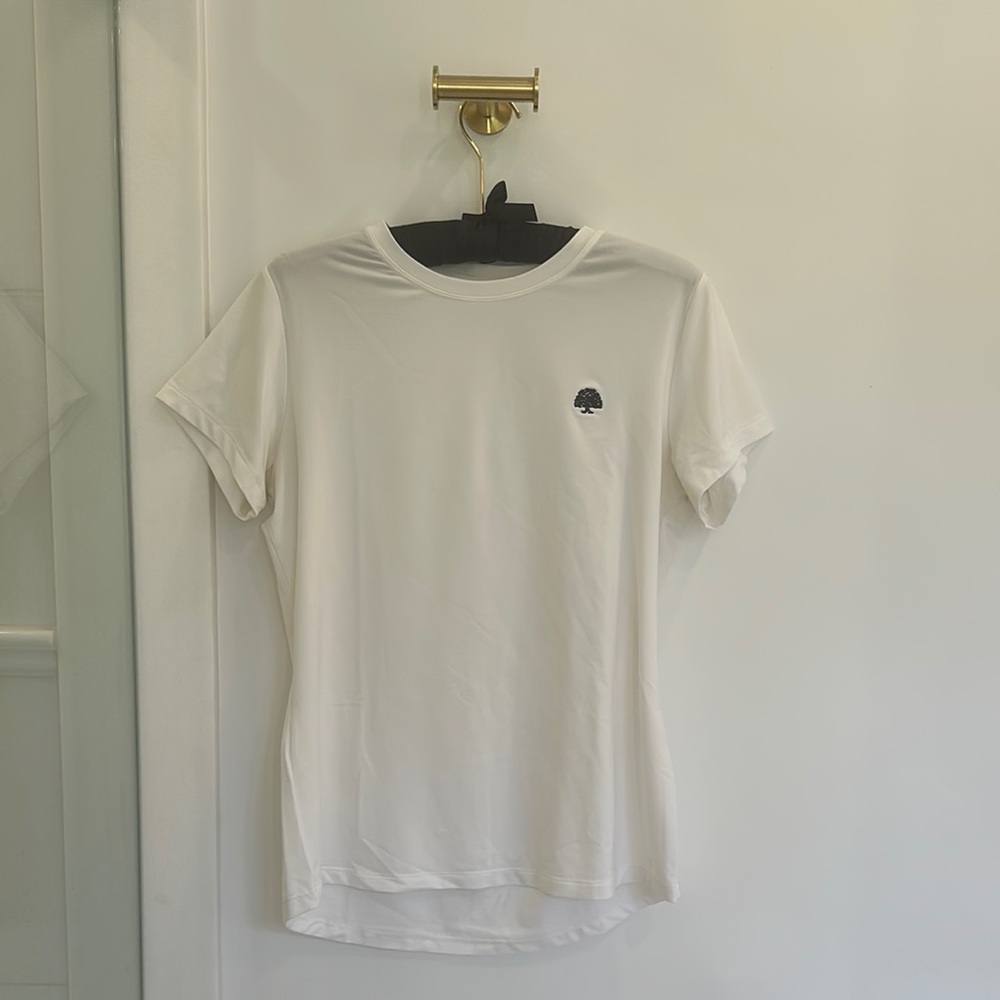 Peter Millar Fitted White Short Sleeve T-Shirt with John’s Island Logo